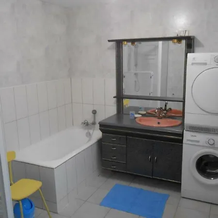 בית נופש Gite Aniche, 4 Pieces, 6 Personnes - Fr-1-510-68 *